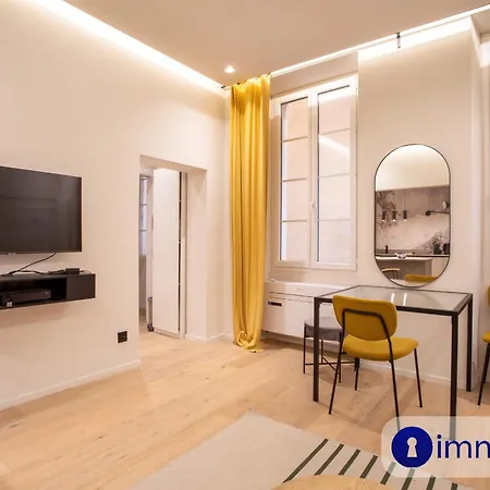 Air-conditioned In Old Apartamento