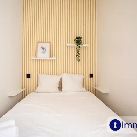 Air-conditioned In Old *