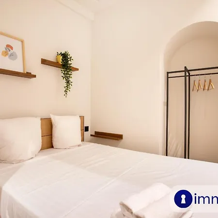 Air-conditioned In Old ニース