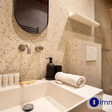 Air-conditioned In Old * Niza